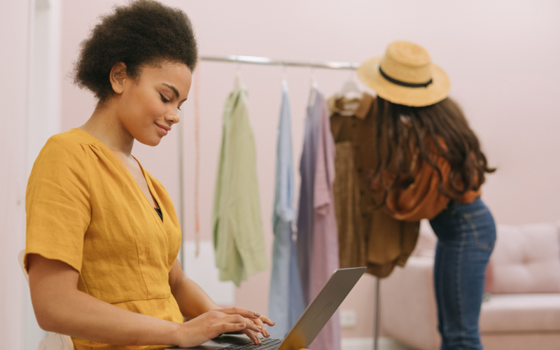 Shopify developer Karachi team building a clothing store collection page